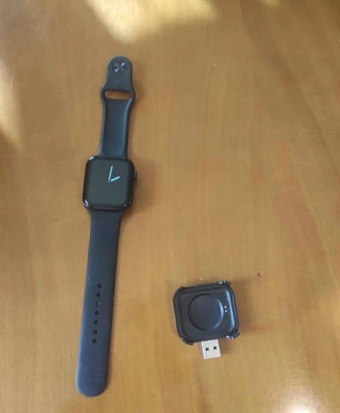 Smartwatch Red Blue Lightweight Fitness Tracker